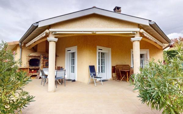 Maison à vendre    4 pièces • 177,17 m2 Sainte-Euphémie