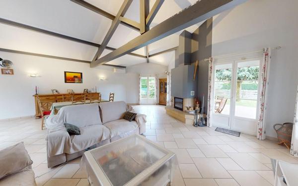 Maison à vendre    4 pièces • 177,17 m2 Sainte-Euphémie