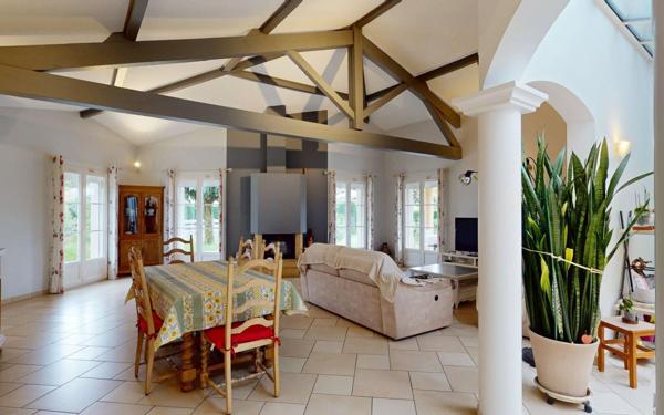 Maison à vendre    4 pièces • 177,17 m2 Sainte-Euphémie