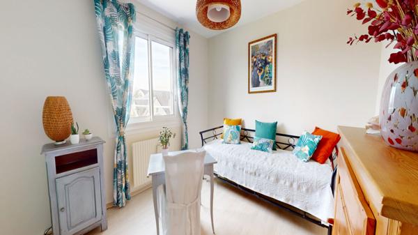 Appartement Caen 5 pièce(s)  dernier étage, garage double