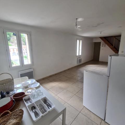 Location                                                      Appartement
                        
                     3 pièces                      47 m2                     à Lodève