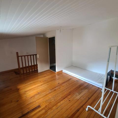 Location                                                      Appartement
                        
                     3 pièces                      47 m2                     à Lodève