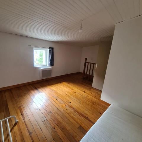 Location                                                      Appartement
                        
                     3 pièces                      47 m2                     à Lodève