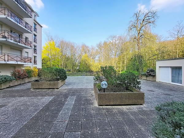 Appartement T1 à vendre à Melun - Vue sur la Seine, Balcon et Parking