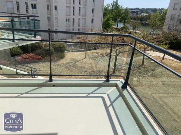 Appartement à vendre 3 pièces 66.37m² Laval (53000)