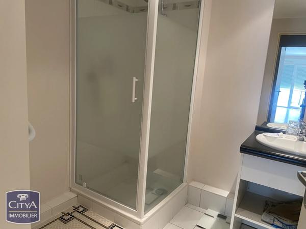 Appartement à vendre 3 pièces 66.37m² Laval (53000)