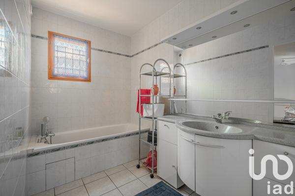 Maison à vendre 7 pièces 166 m² Varces-Allières-et-Risset