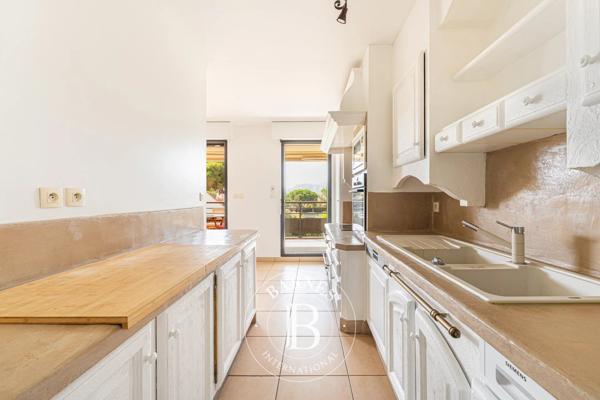 Marseille 8ème, Appartement 2 Chambres -  72 m² à vendre