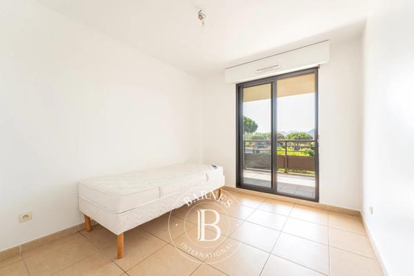 Marseille 8ème, Appartement 2 Chambres -  72 m² à vendre