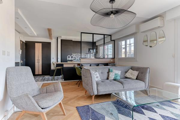Lyon 6 - Appartement meublé de 96,12 m² - 1 Balcon - 3 Chambres