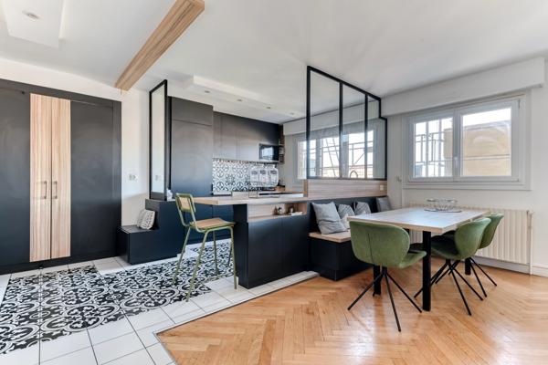 Lyon 6 - Appartement meublé de 96,12 m² - 1 Balcon - 3 Chambres