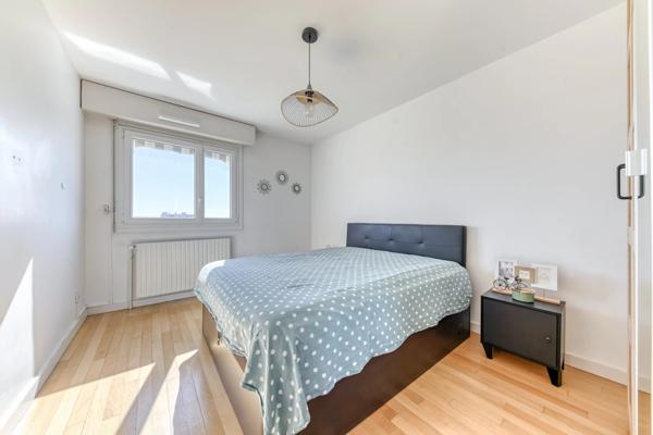 Lyon 6 - Appartement meublé de 96,12 m² - 1 Balcon - 3 Chambres