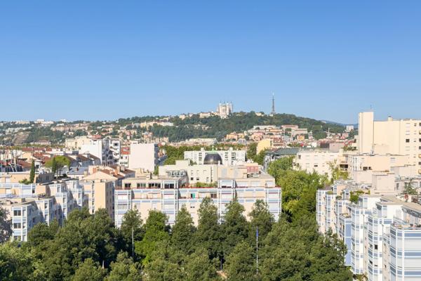 Lyon 6 - Appartement meublé de 96,12 m² - 1 Balcon - 3 Chambres