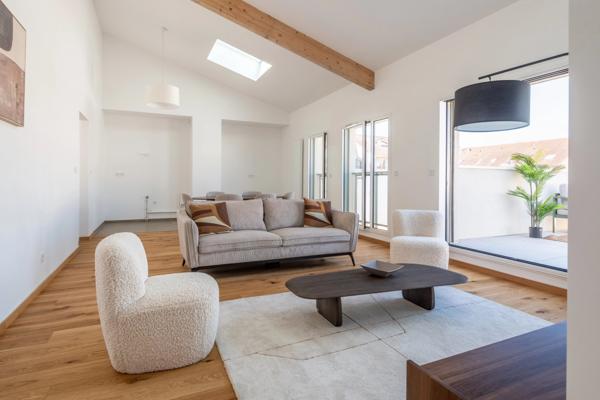 Villeurbanne - Dernier étage de 106,8 m² carrez - Terrasse 90 m²