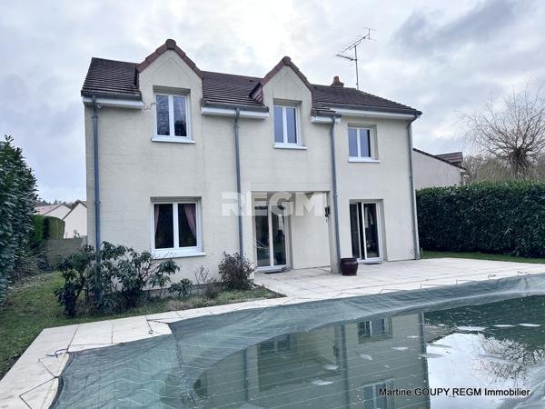 Saint-Cyr-en-Val (45590) Saint-Cyr-en-Val (45590) - Maison 154 m² carrez (158m²/sol) – 4 Chbrs – Piscine – T 709 m²