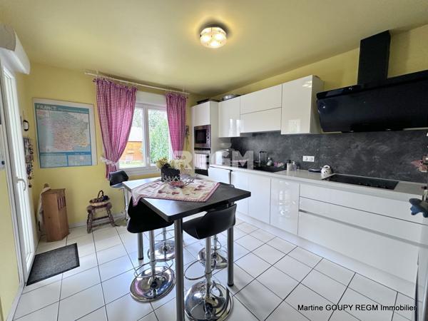 Saint-Cyr-en-Val (45590) Saint-Cyr-en-Val (45590) - Maison 154 m² carrez (158m²/sol) – 4 Chbrs – Piscine – T 709 m²