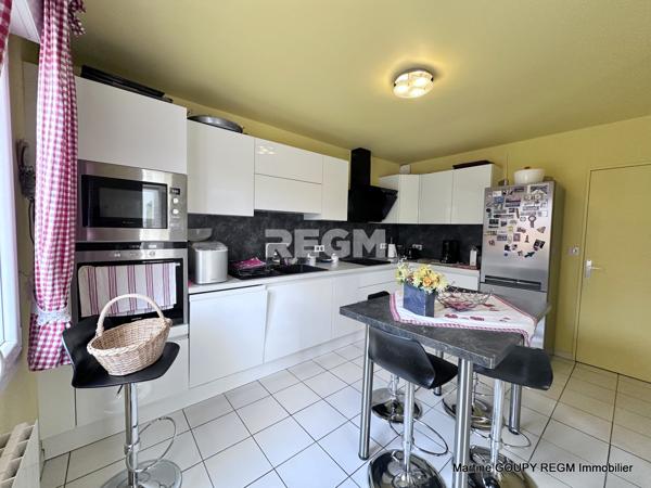 Saint-Cyr-en-Val (45590) Saint-Cyr-en-Val (45590) - Maison 154 m² carrez (158m²/sol) – 4 Chbrs – Piscine – T 709 m²