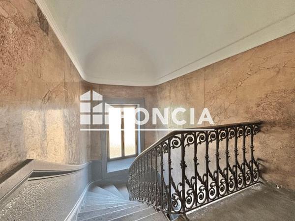 À vendre Studio 32.86 m² - Villefranche-sur-saône 69400