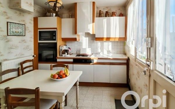 Maison à vendre    5 pièces • 91,38 m2 Gournay-en-Bray