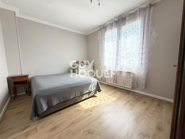 MAISON FAMILIALE 5 PIÈCES – 106,58 m² – JARDIN – GARAGE – ÉCHIROLLES