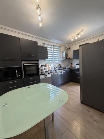 MAISON FAMILIALE 5 PIÈCES – 106,58 m² – JARDIN – GARAGE – ÉCHIROLLES