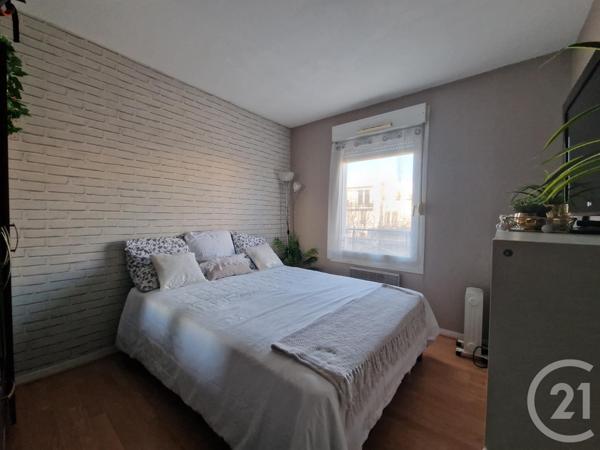 Appartement F2 à vendre  2 pièces - 48,39 m2 BOUSSY ST ANTOINE - 91