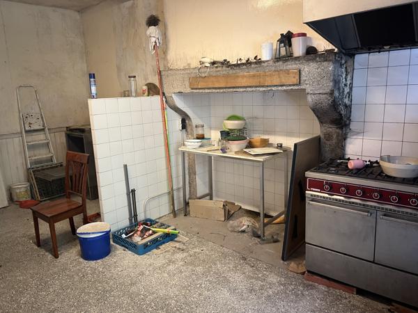 Immeuble à vendre à Piégut-Pluviers (24360) - Dordogne