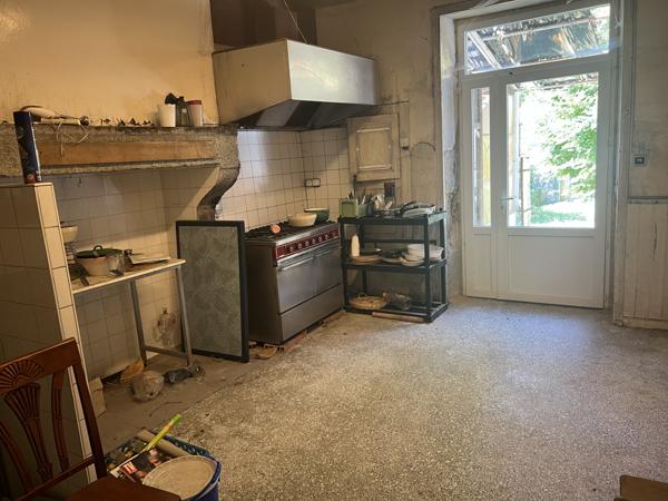 Immeuble à vendre à Piégut-Pluviers (24360) - Dordogne