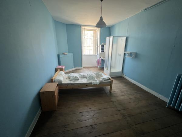 Immeuble à vendre à Piégut-Pluviers (24360) - Dordogne