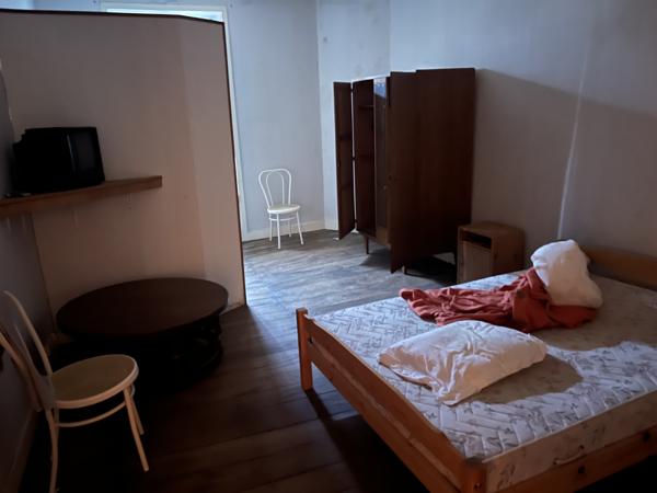 Immeuble à vendre à Piégut-Pluviers (24360) - Dordogne