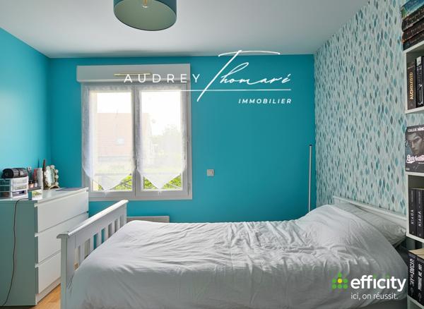 Maison
         6 pièces
        - 160 m² Bien prestige 499 000 € *