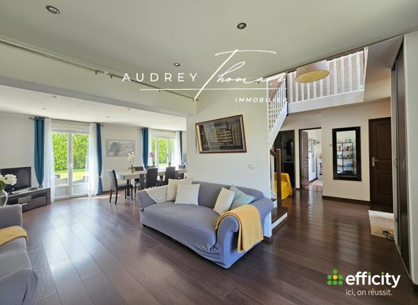 Maison
         6 pièces
        - 160 m² Bien prestige 499 000 € *