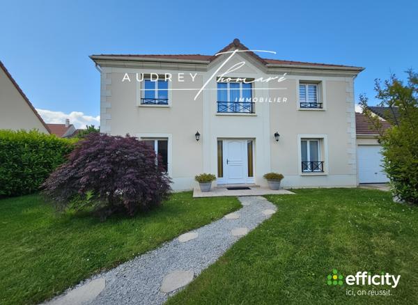 Maison
         6 pièces
        - 160 m² Bien prestige 499 000 € *