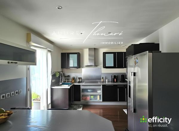 Maison
         6 pièces
        - 160 m² Bien prestige 499 000 € *