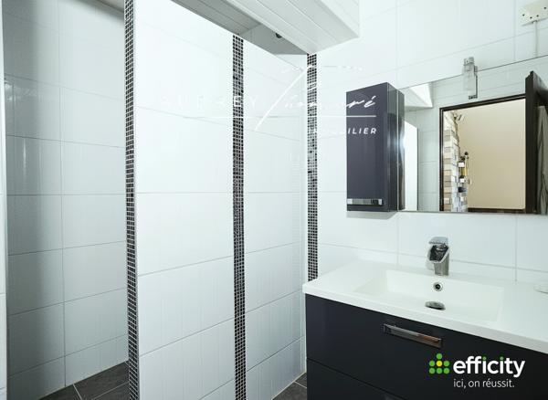 Maison
         6 pièces
        - 160 m² Bien prestige 499 000 € *