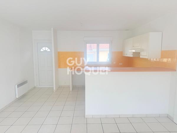 Maison mitoyenne 2 chambres + garage à Mimizan-bourg.