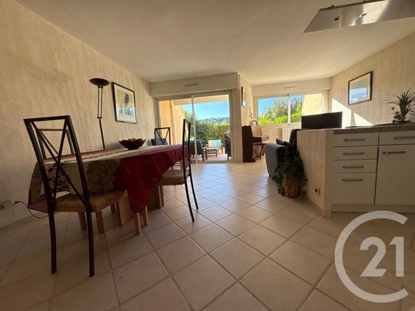 Appartement F3 à vendre  3 pièces - 77,30 m2 ST MANDRIER SUR MER - 83