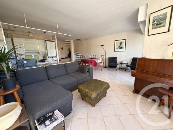 Appartement F3 à vendre  3 pièces - 77,30 m2 ST MANDRIER SUR MER - 83