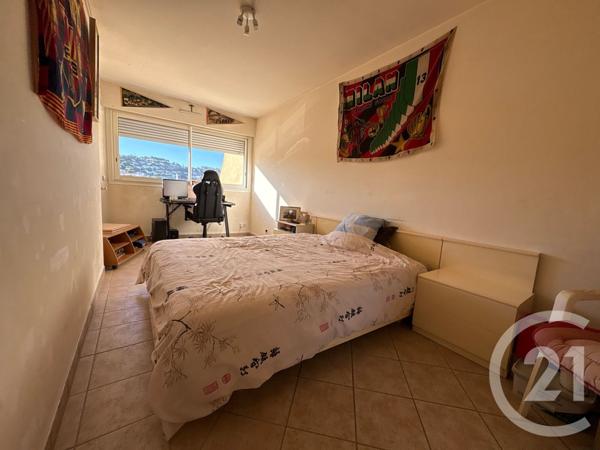 Appartement F3 à vendre  3 pièces - 77,30 m2 ST MANDRIER SUR MER - 83