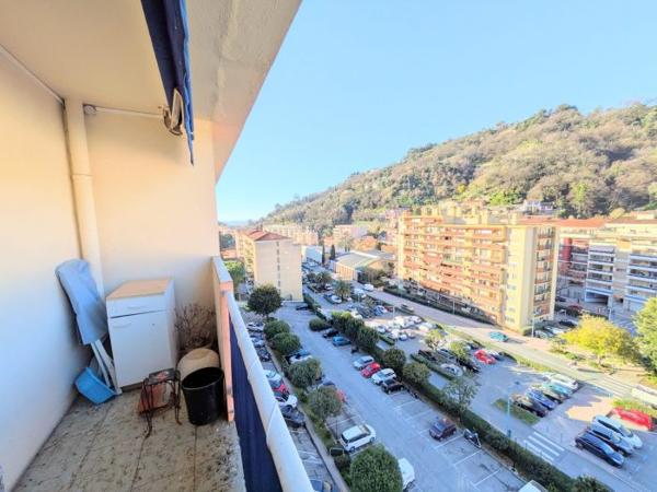 T4 Menton Carei 70 m²