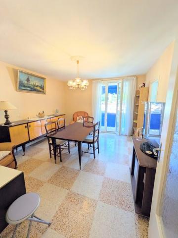 T4 Menton Carei 70 m²