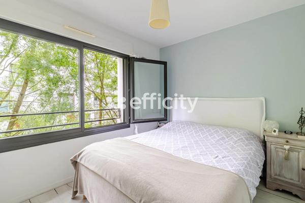 Appartement
         4 pièces
        - 80 m² Exclusivité 375 000 € *