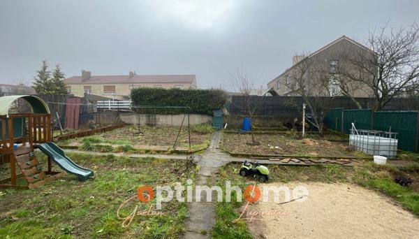 Maison 2 chambres, séjour et garage, avec vue dégagée – Quartier calme et recherché à Moyeuvre-Grande
