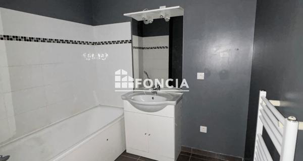 Location Appartement 3 pièces 60 m² - Persan 95340