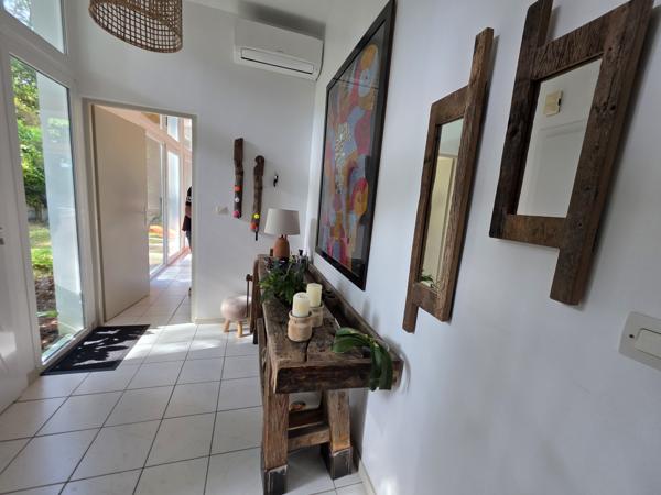 Maison
         4 pièces
        - 88 m² 620 000 € *