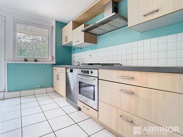 APPARTEMENT 3 CHAMBRES JARDIN GARAGE DANS RESIDENCE SECURISEE VILLENEUVE D ASCQ