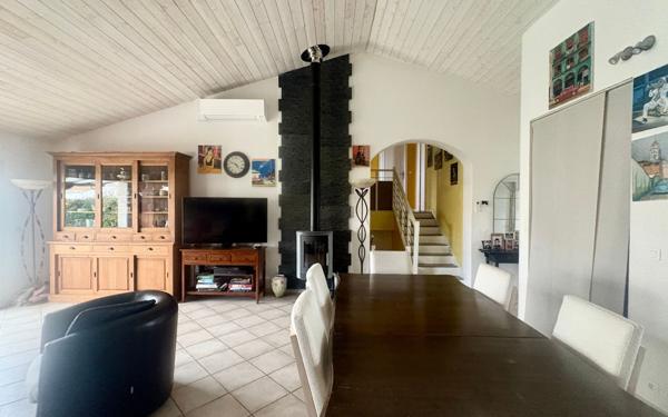 Maison à vendre    5 pièces •  Nieul-sur-Mer