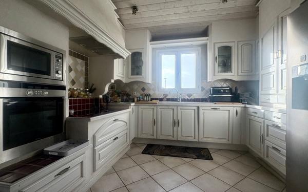 Maison à vendre    5 pièces •  Nieul-sur-Mer