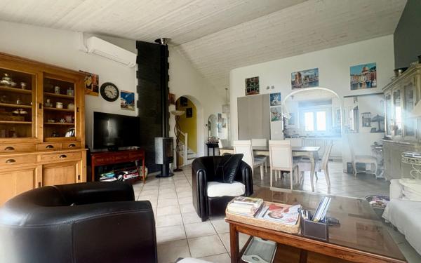 Maison à vendre    5 pièces •  Nieul-sur-Mer