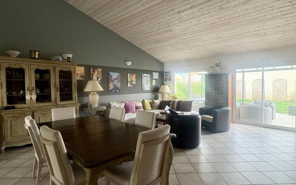 Maison à vendre    5 pièces •  Nieul-sur-Mer